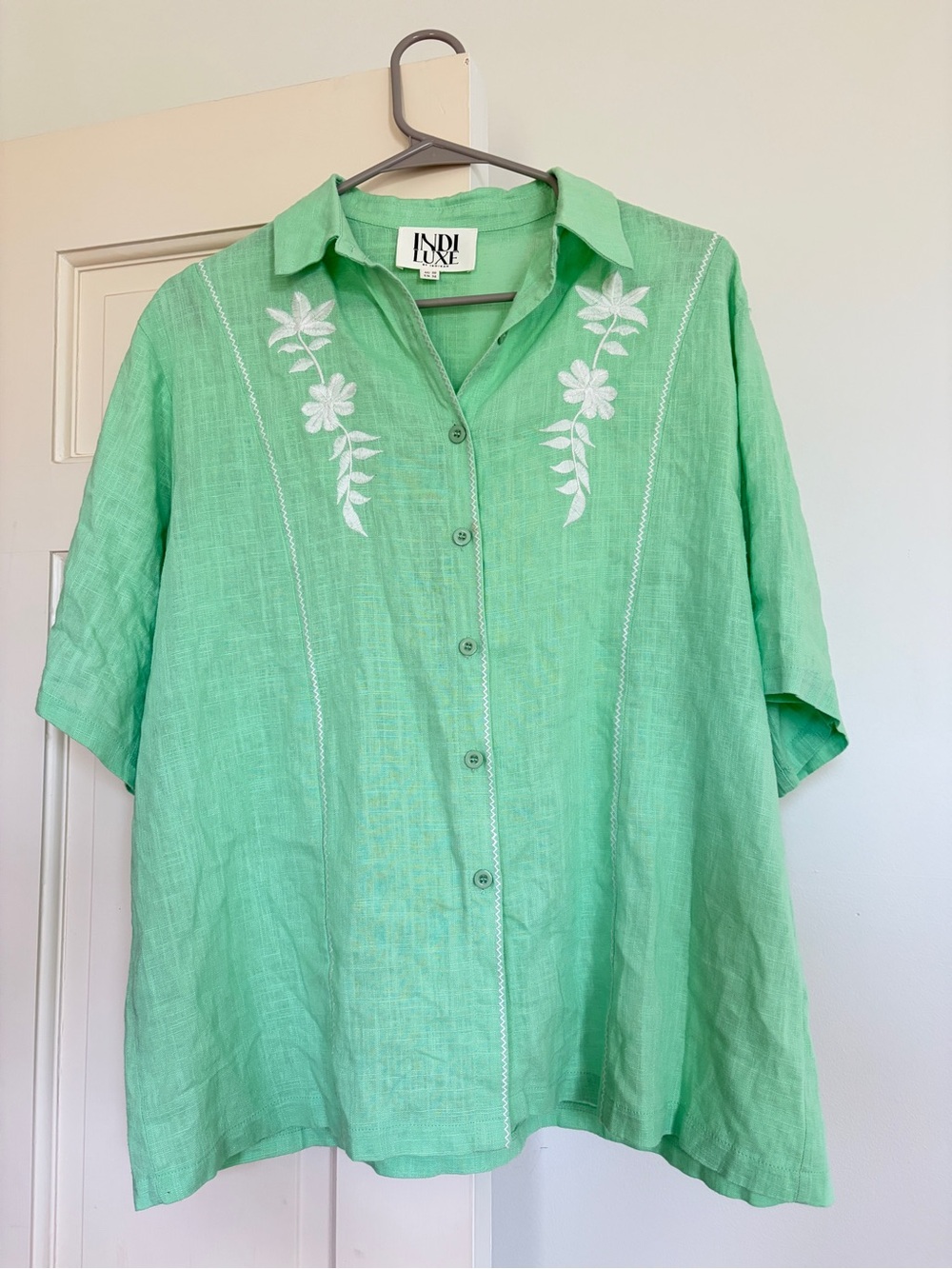 Women's Mint Green Embroidered Button-Up Blouse